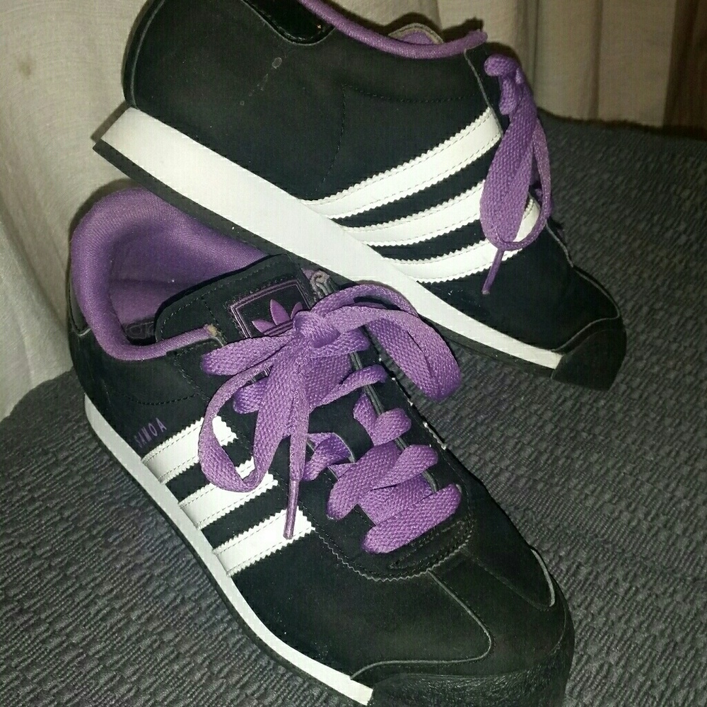 Women's Adidas Samoa Athletic Walking Shoes sz 6